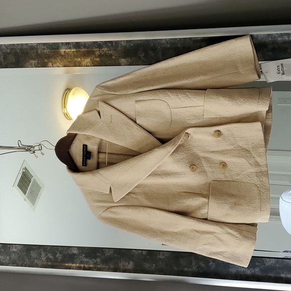 Effortless Chic: Ralph Lauren Black Blazer - Picture 2 of 11